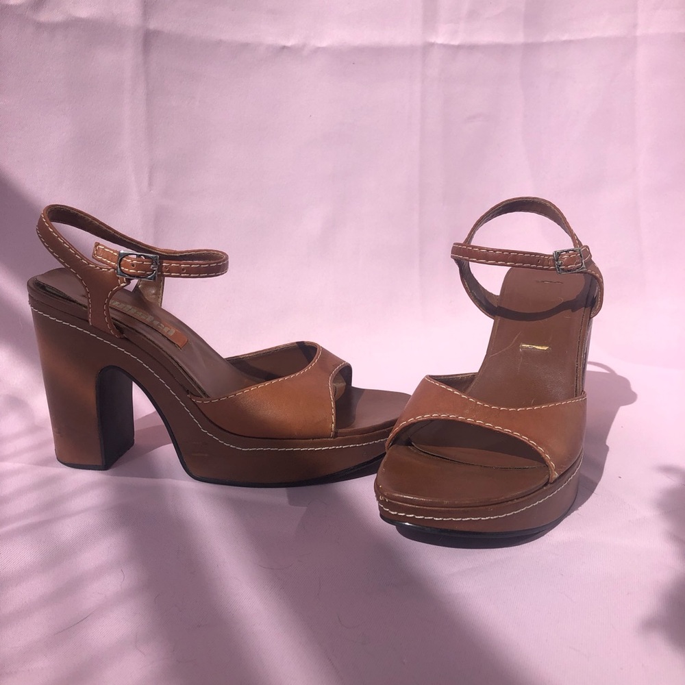 Retro Kenneth Cole Reaction Unlisted Block Heels